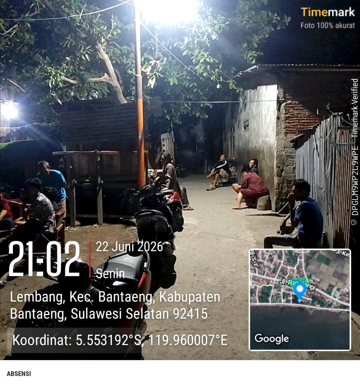 Dari Gelap Menjadi Terang: Wajah Baru RW 01 Tamalangnge Lembang Kini Bersinar di Malam Hari.